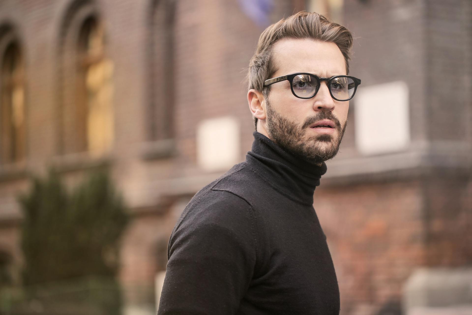 Der zeitlose Charme: Die besten Herrenfrisuren im Old Money Style