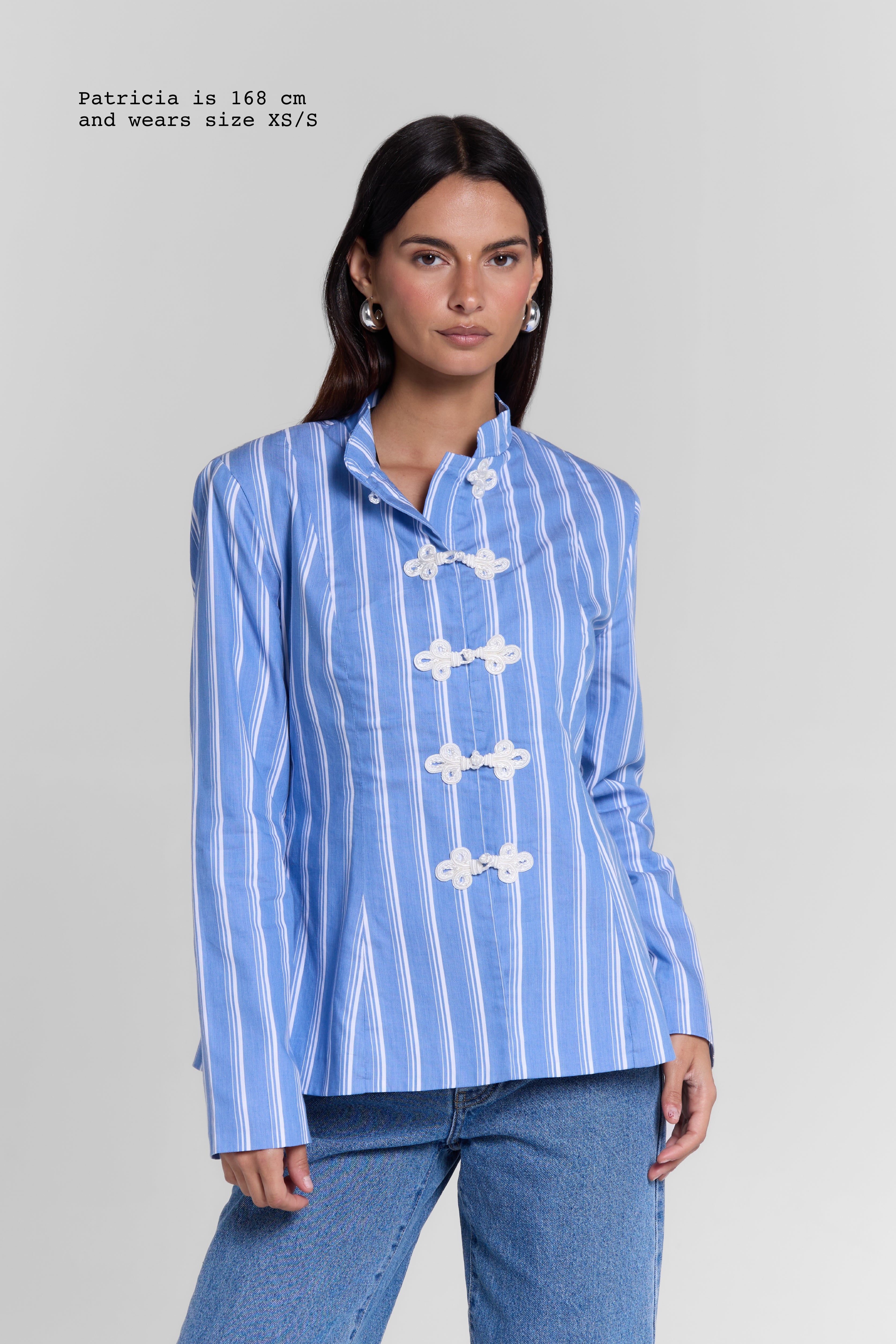 FITTED SHIRT WITH FASTENINGS