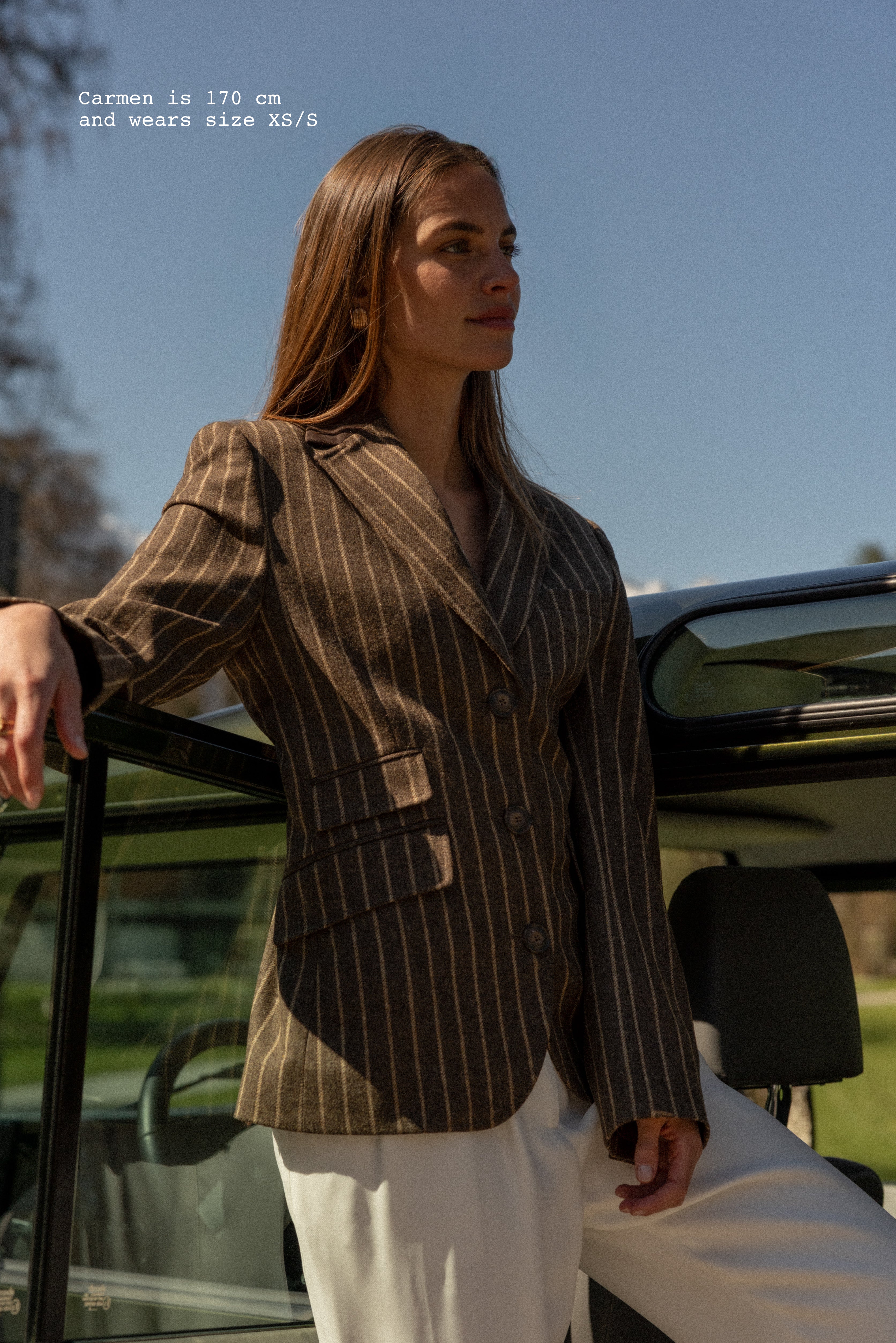 SLIM BLAZER