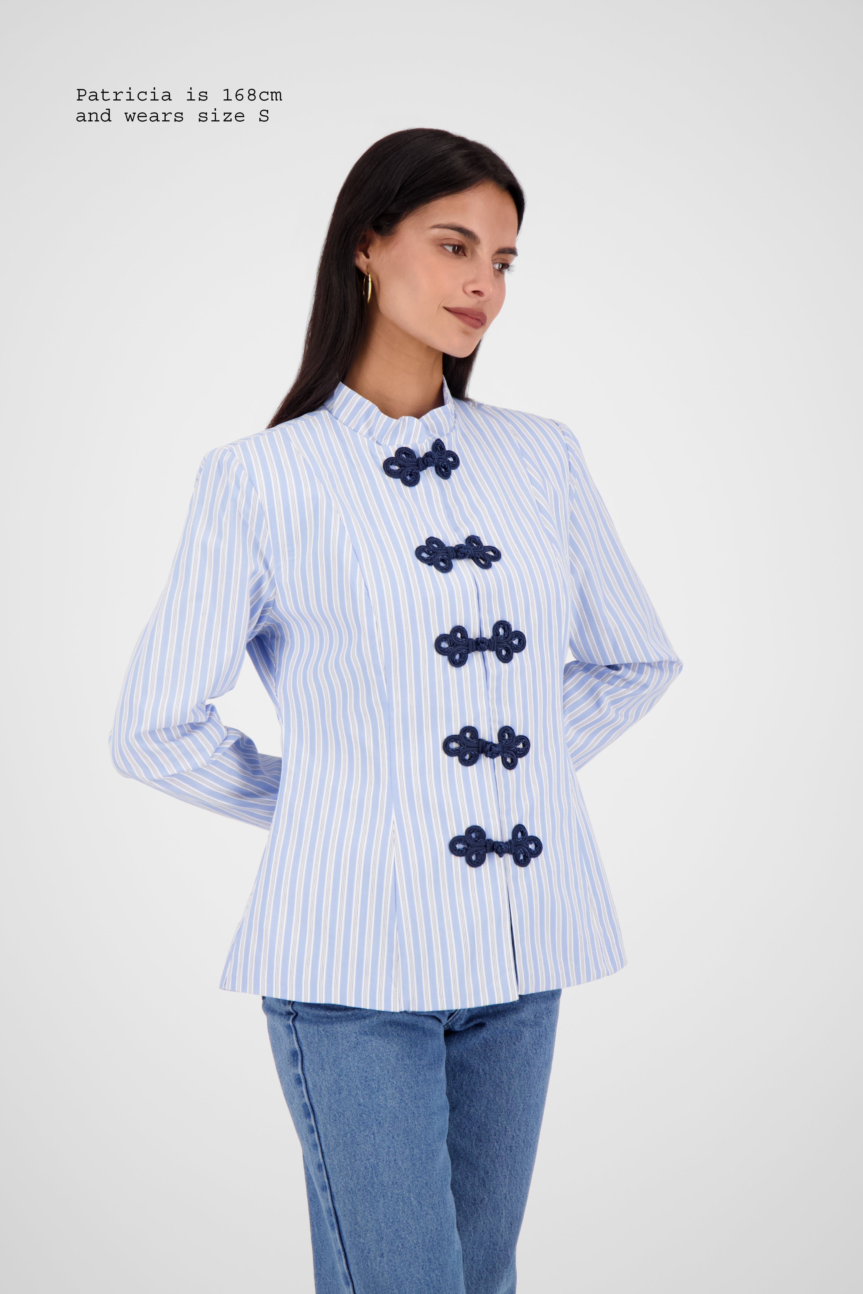FITTED SHIRT WITH FASTENINGS