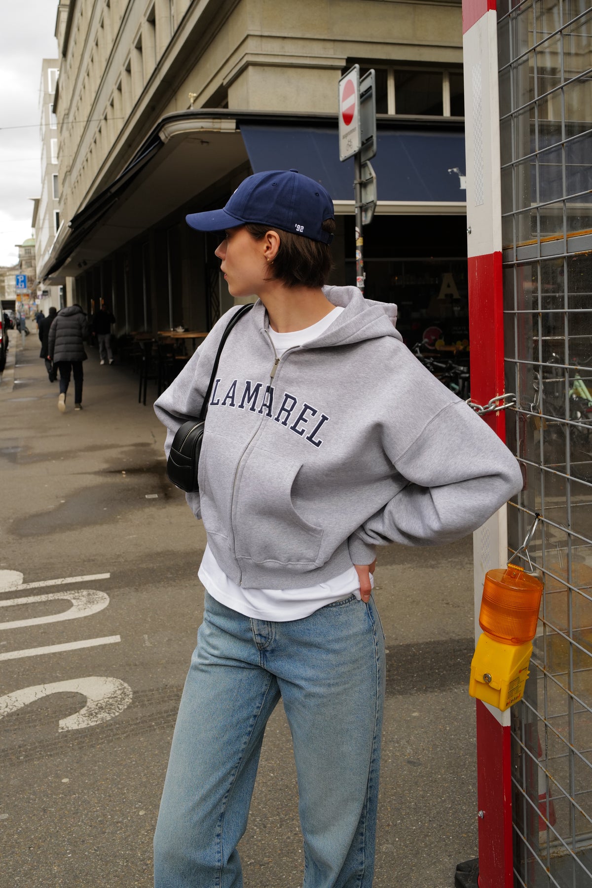 ZIP CROPPED HOODIE