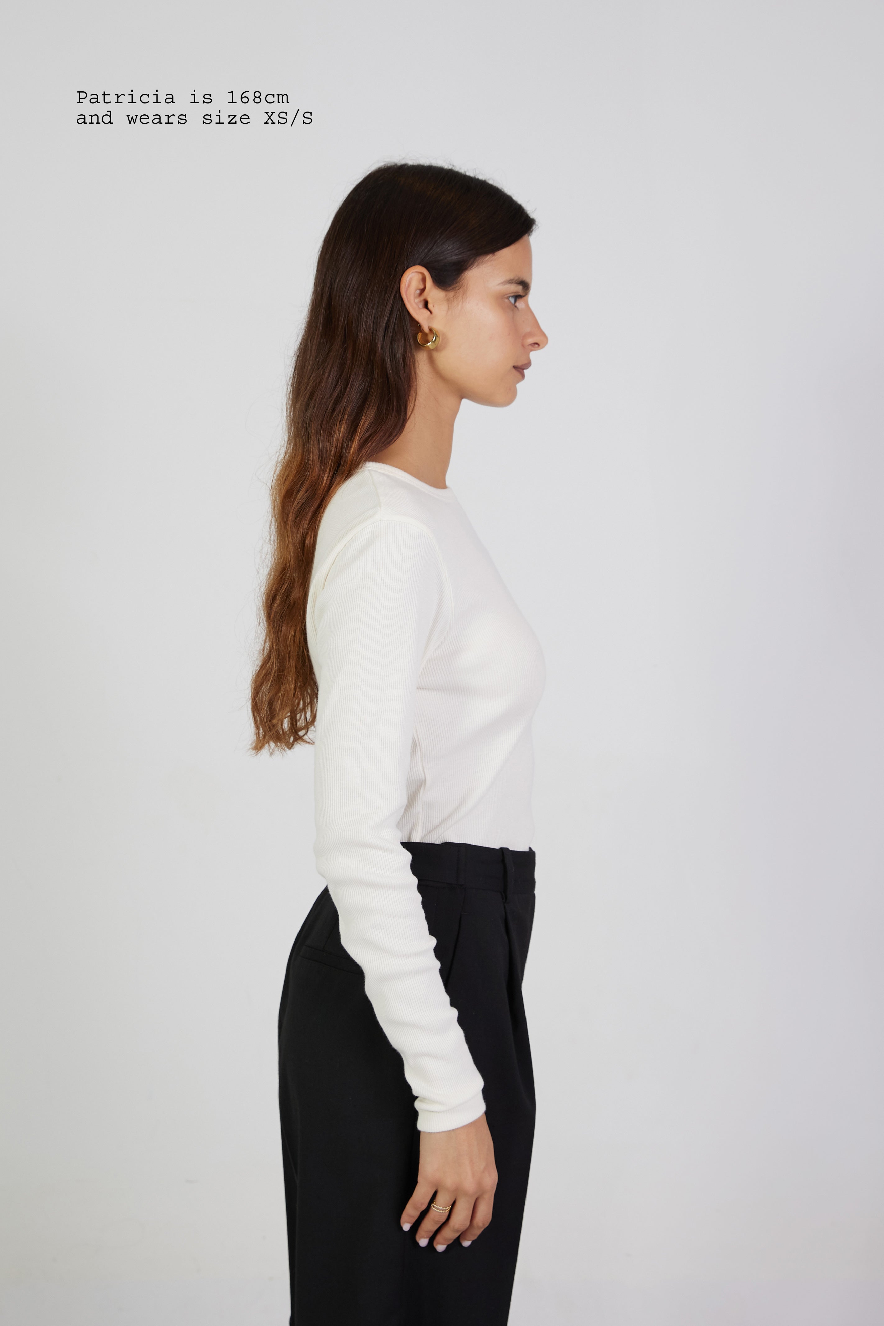 RIBBED LONG SLEEVE TOP