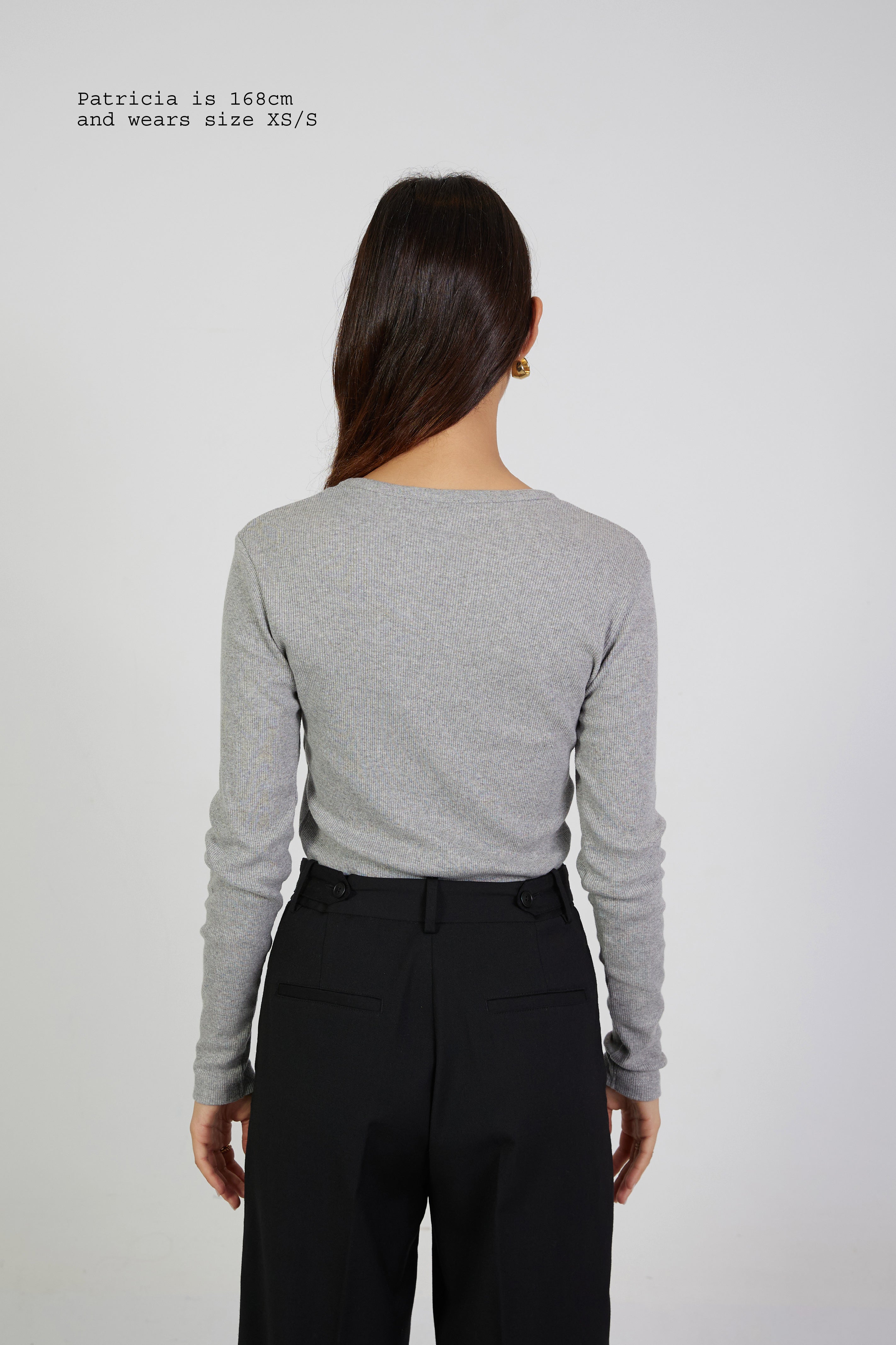 RIBBED LONG SLEEVE TOP