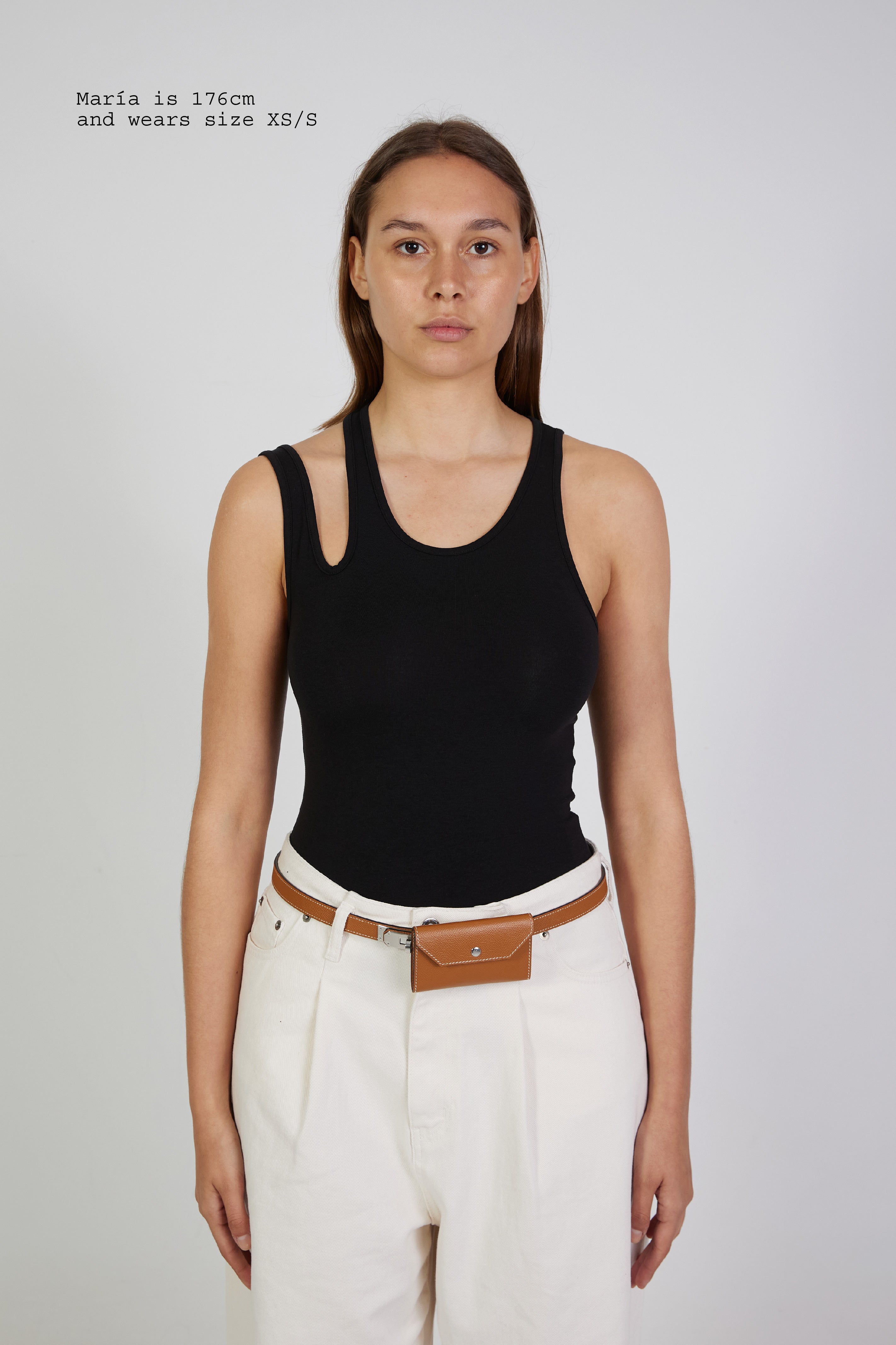 CUT-OUT TOP