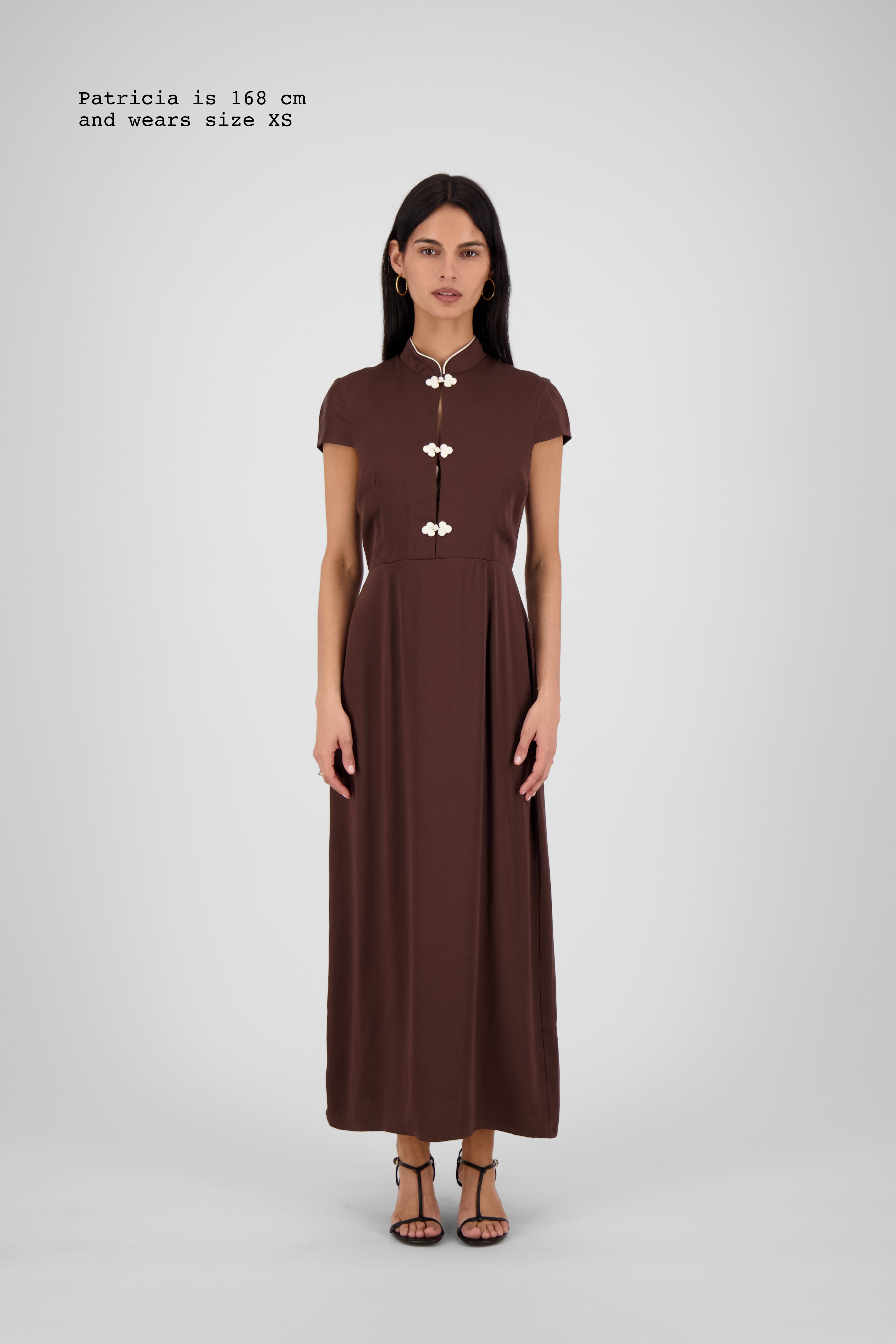 VISCOSE DRESS WITH FASTENINGS