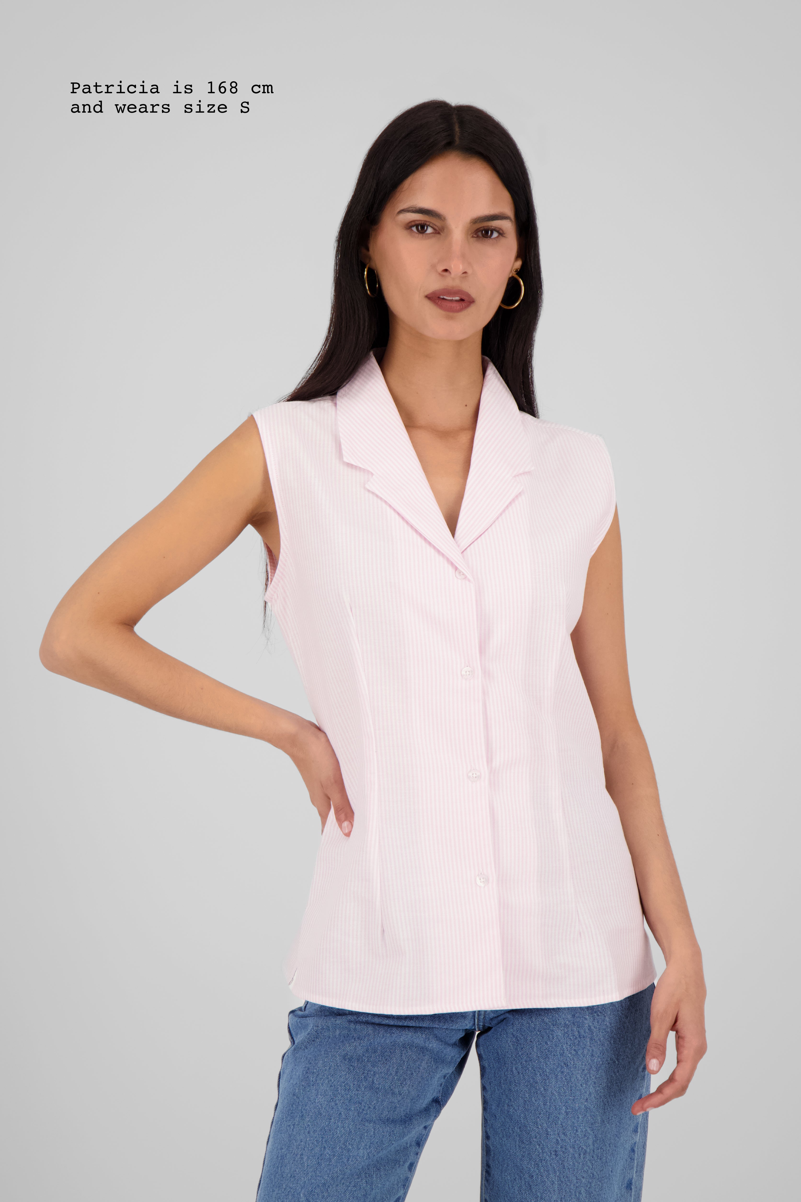 SLEEVELESS SHIRT
