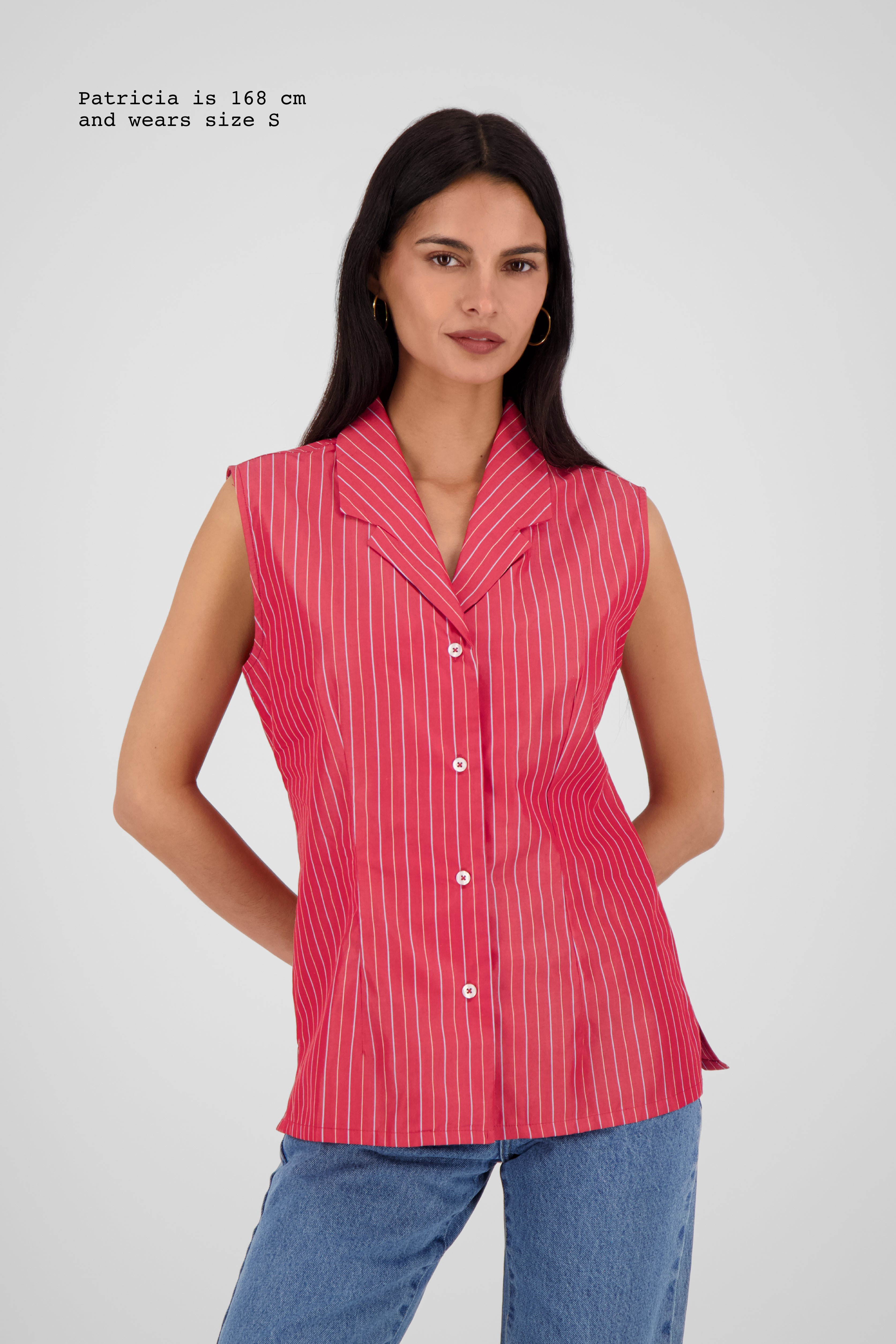 SLEEVELESS SHIRT