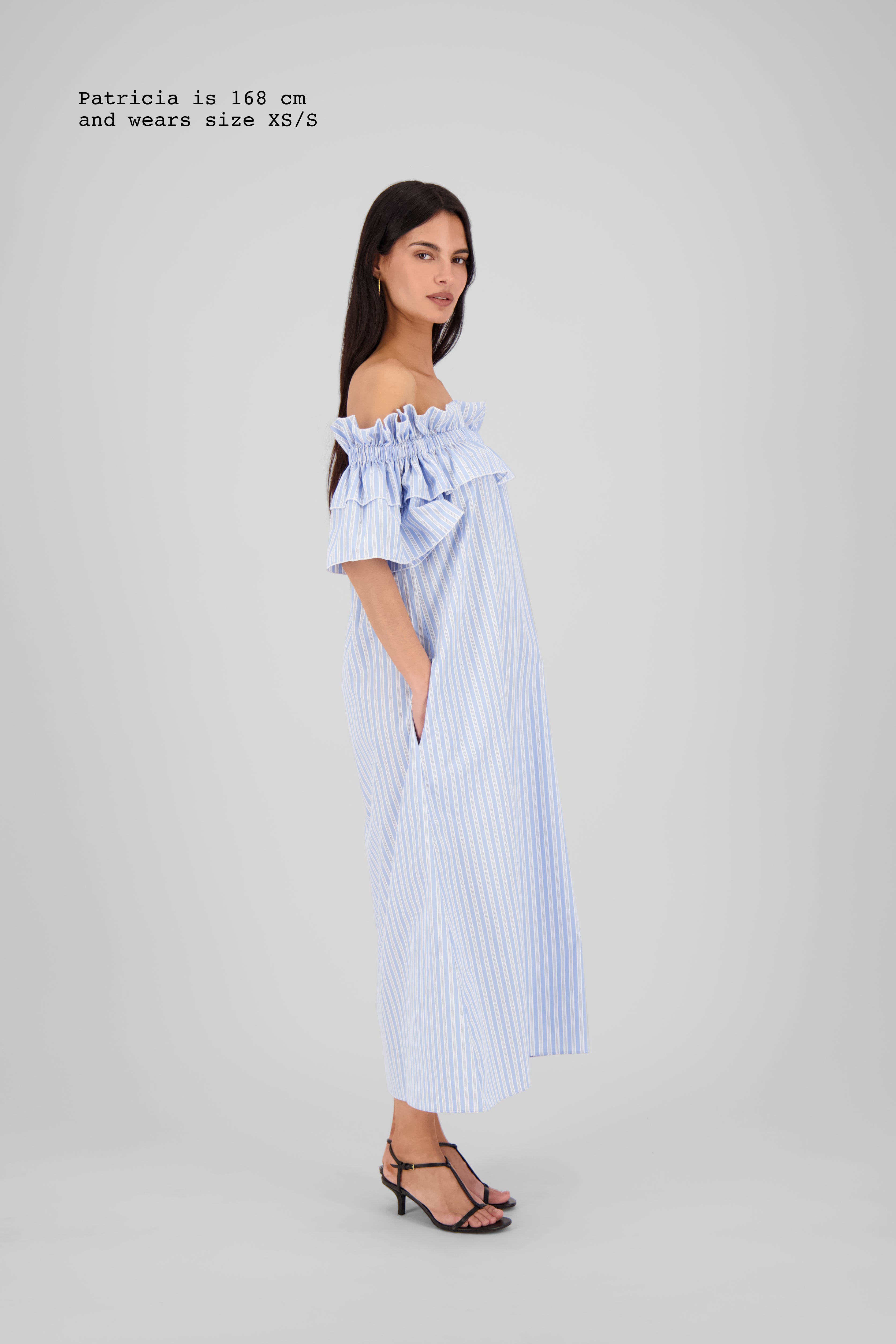 OFF-SHOULDER RUFFLE DRESS