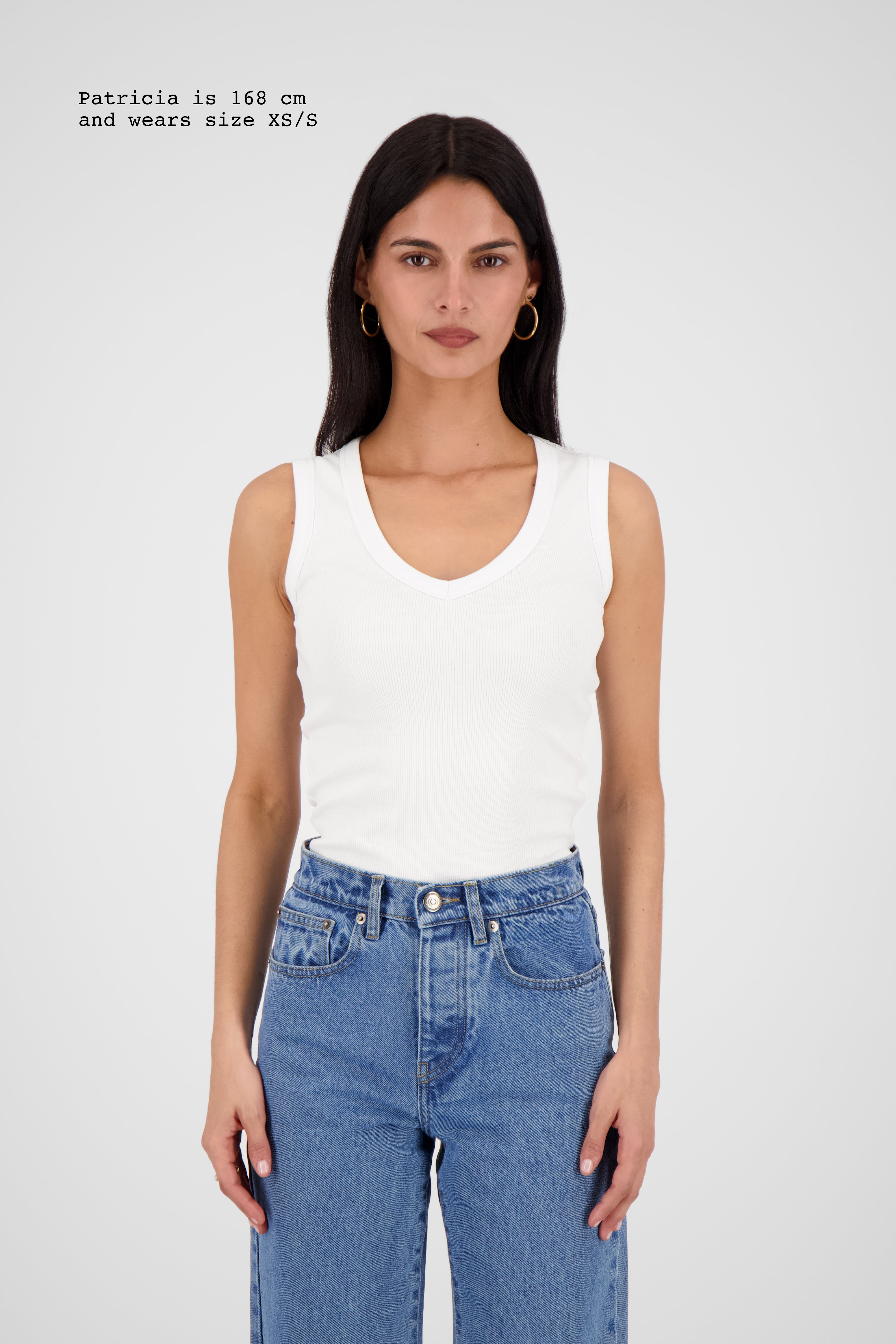 RIBBED V-NECK TOP