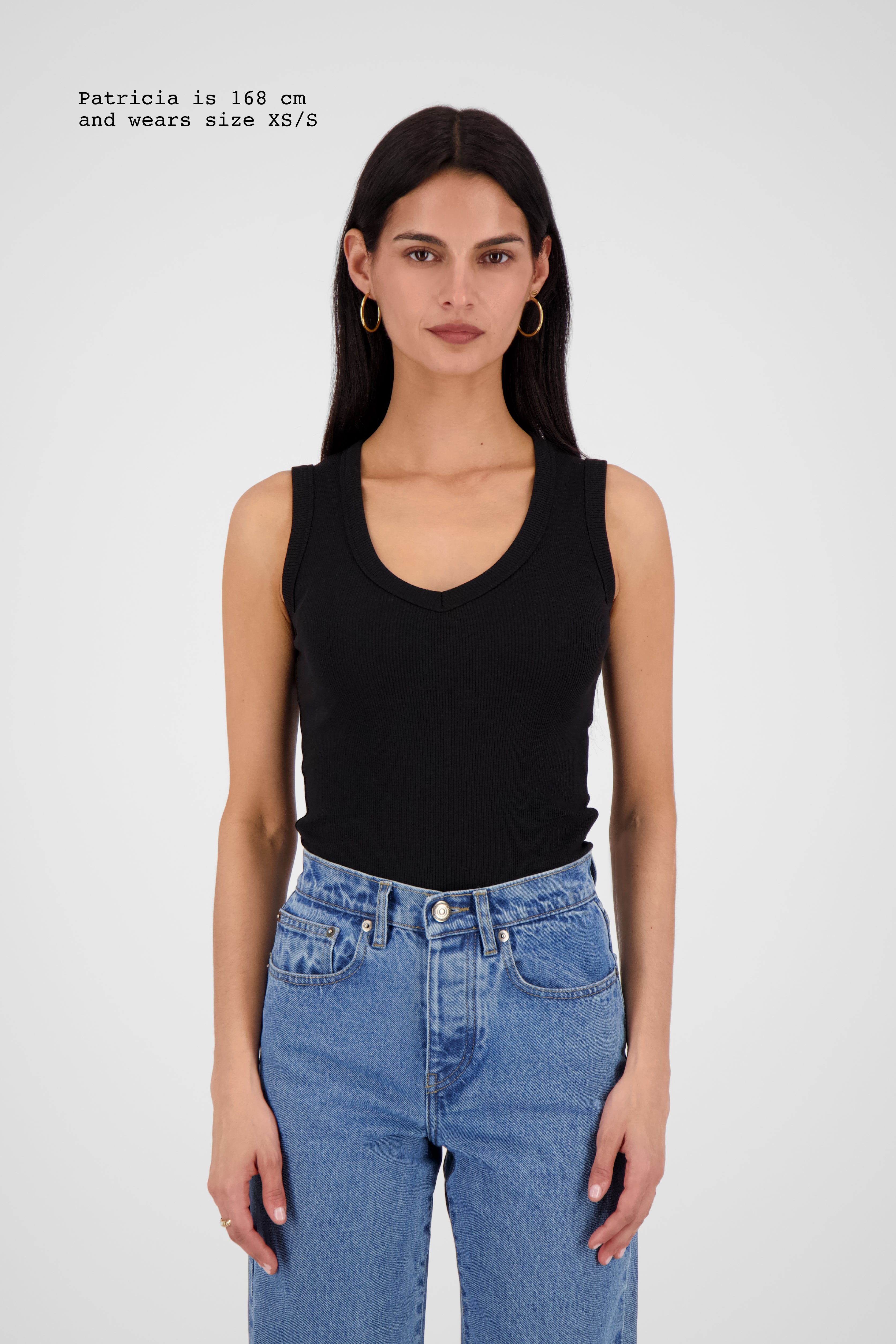 RIBBED V-NECK TOP