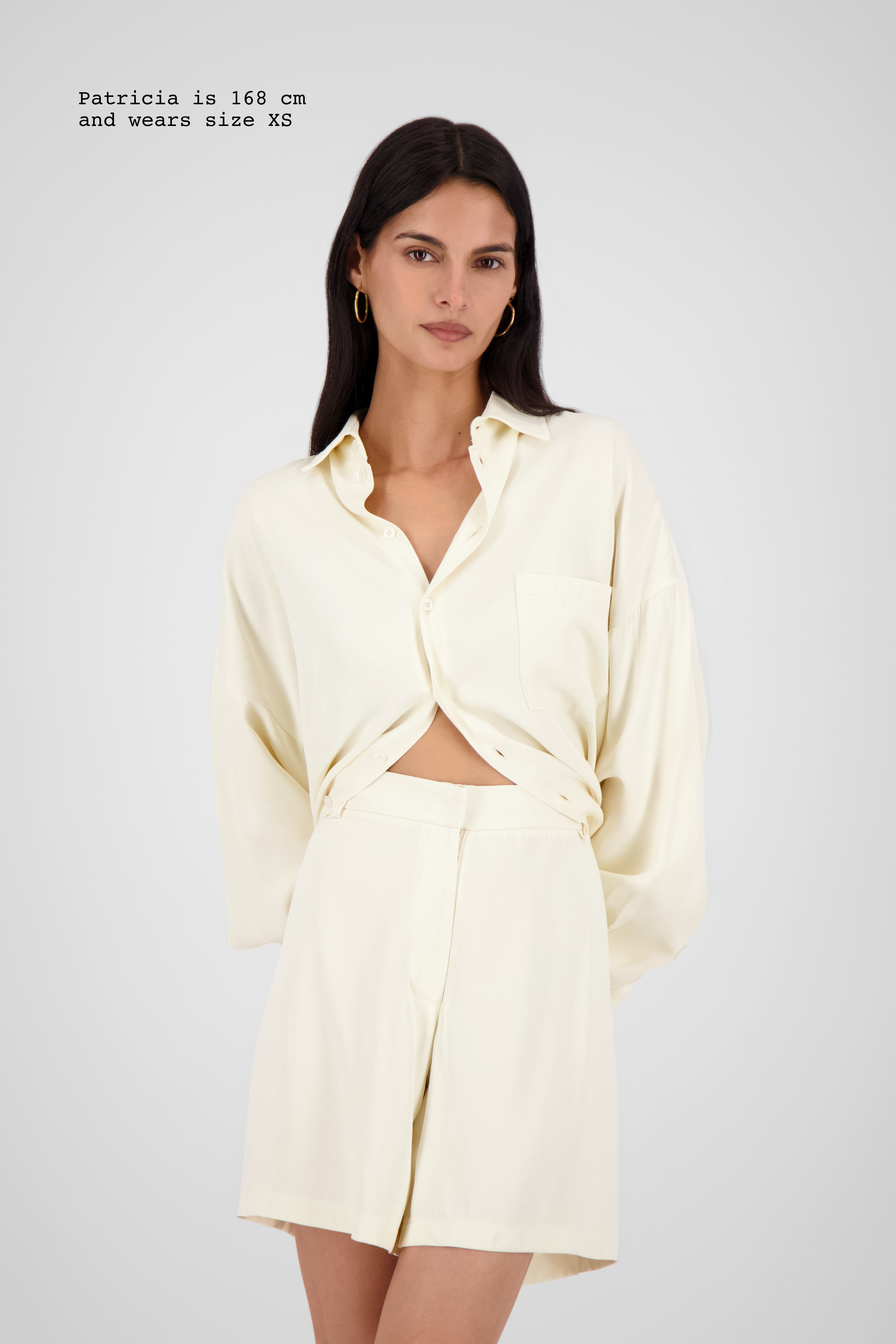 VISCOSE TAILORED SHORTS