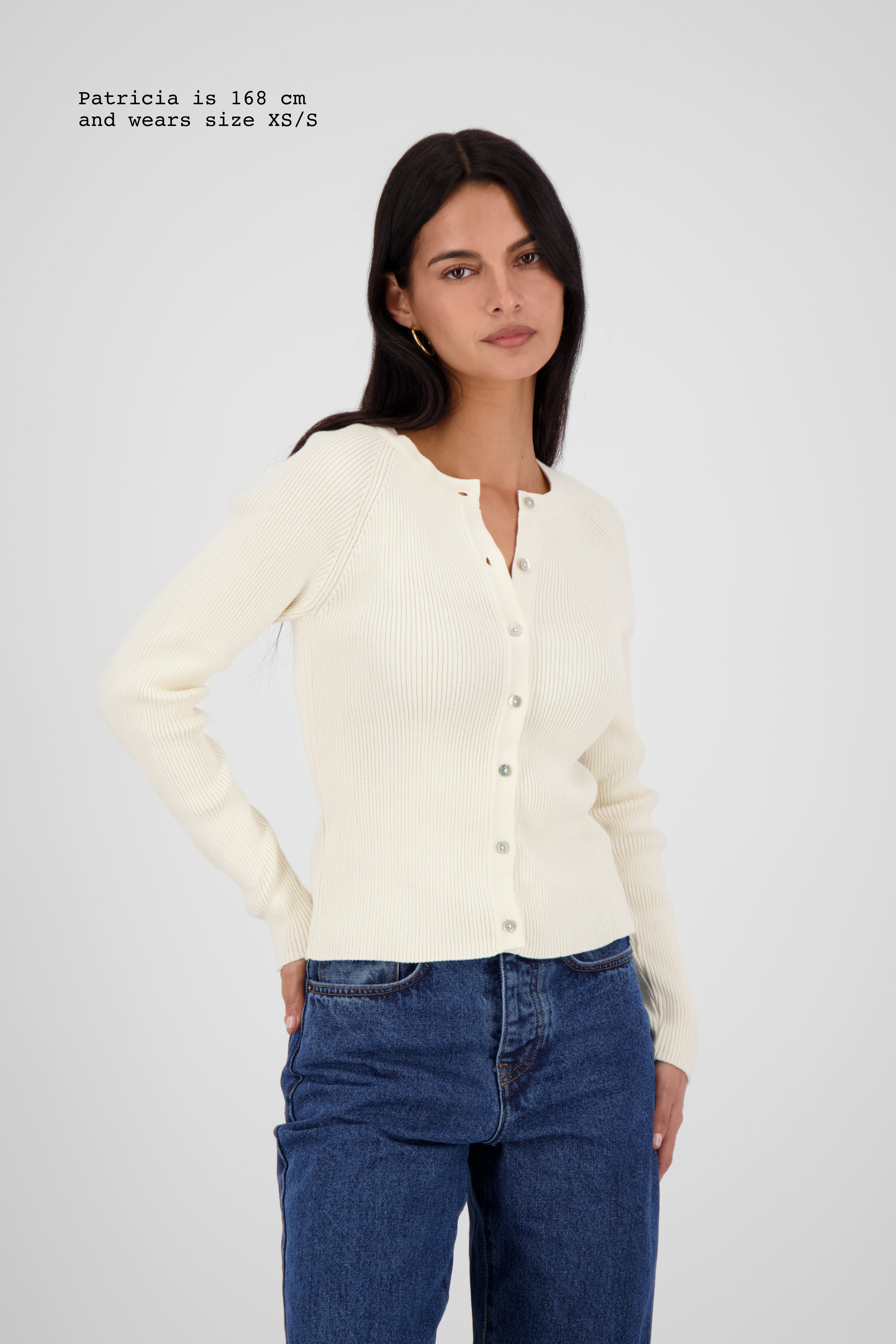 KNIT RIBBED FITTED CARDIGAN