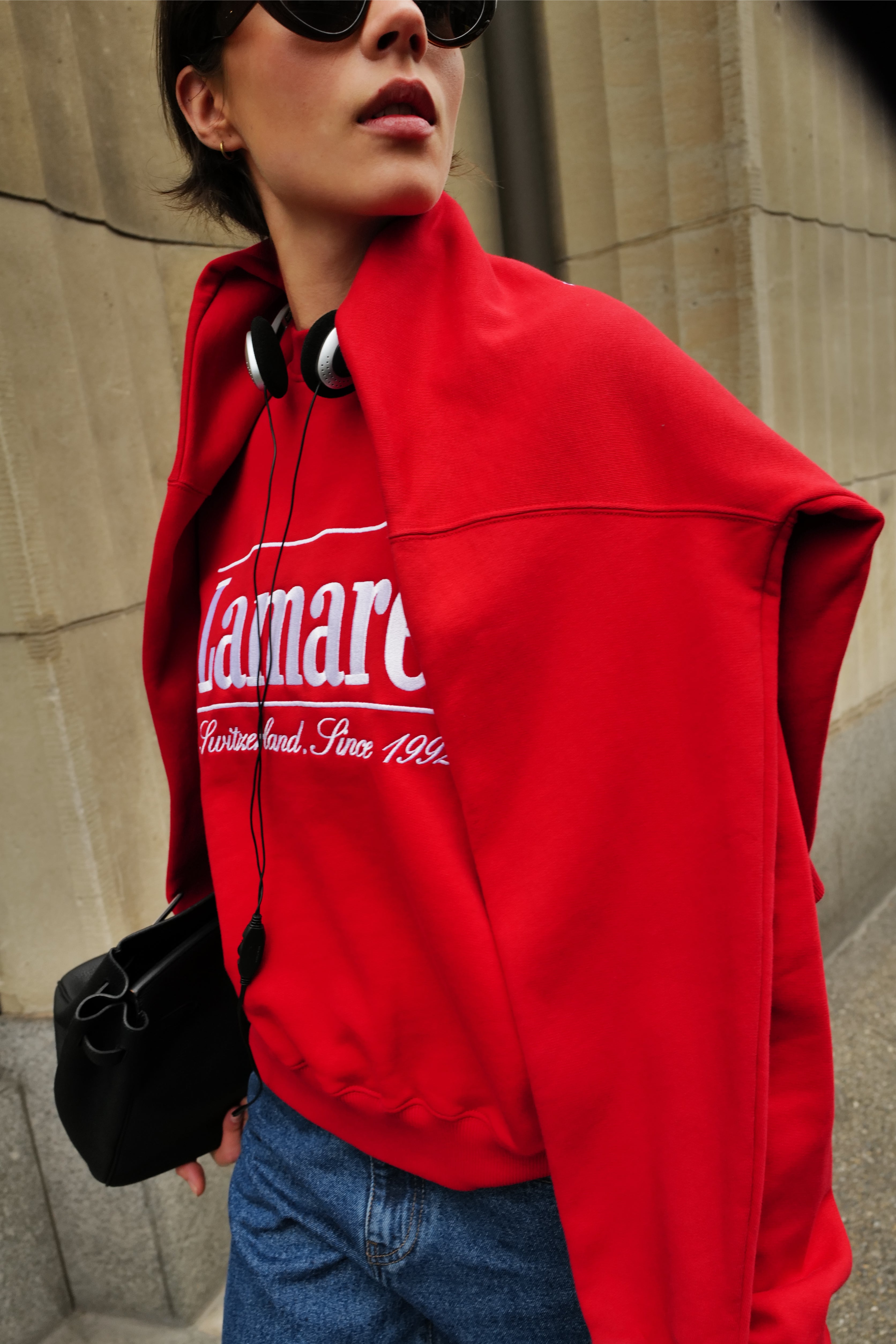 LAMAREL 90's OVERSIZED SWEATER