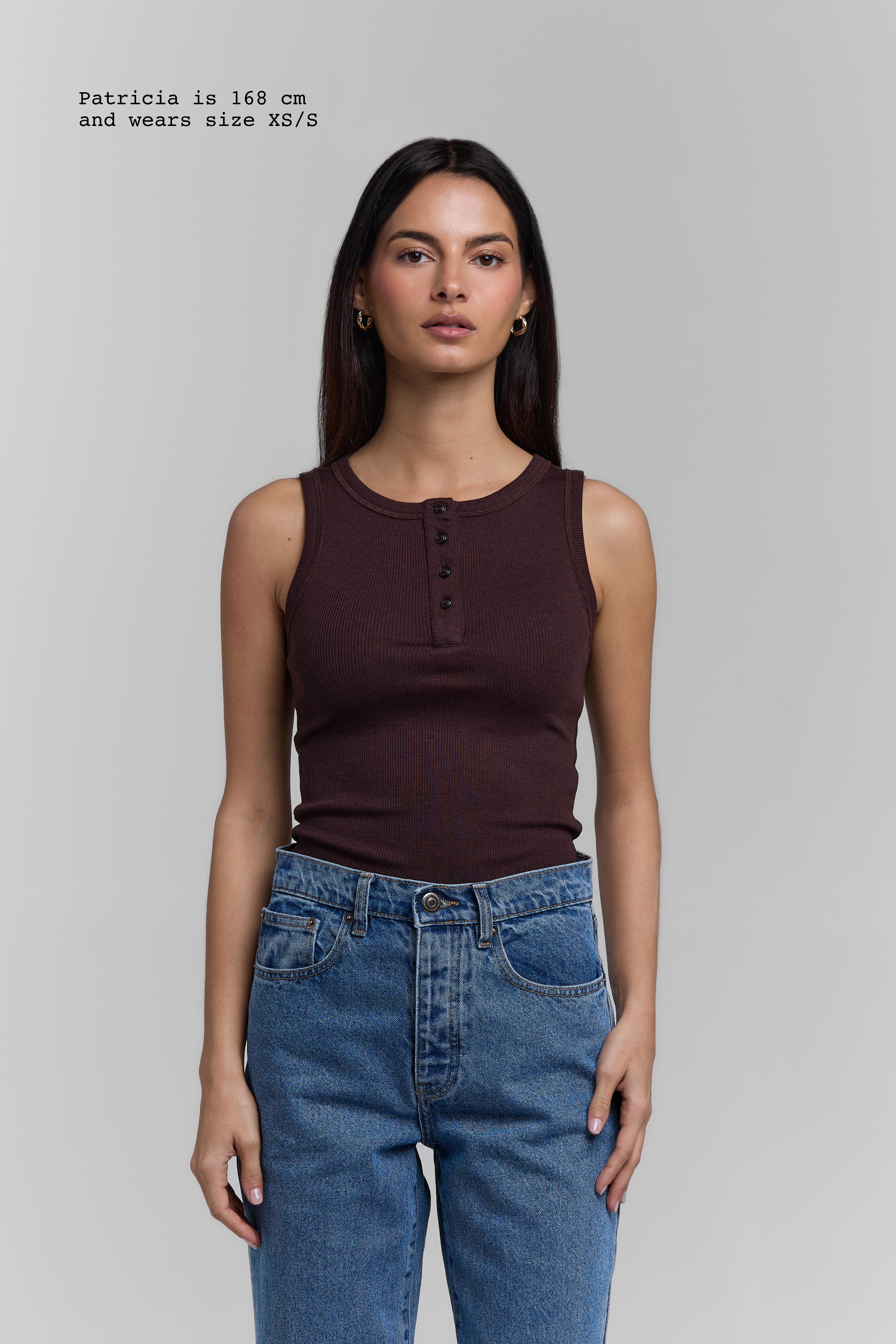 RIBBED BUTTONED TANK TOP