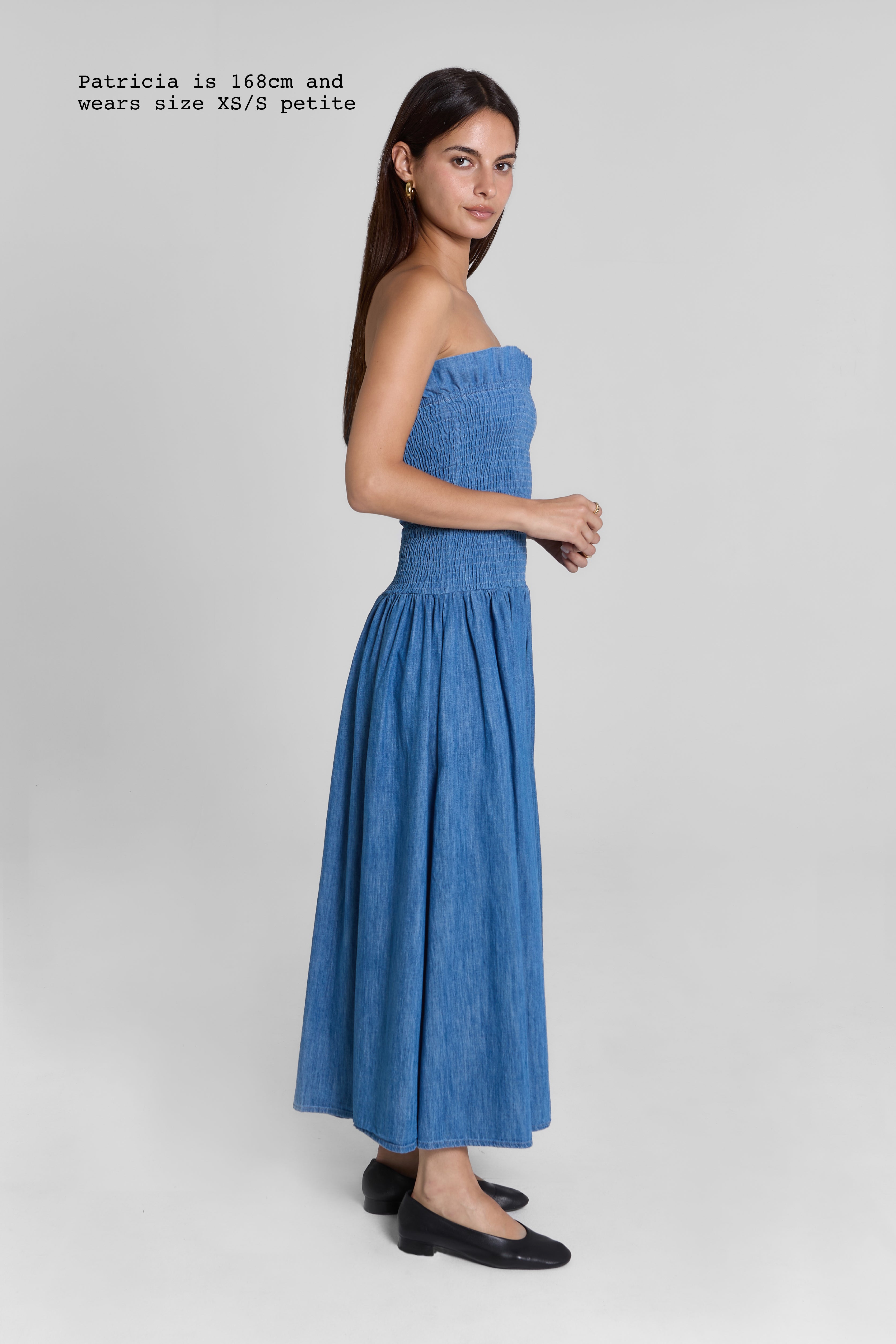 RUFFLED DRESS