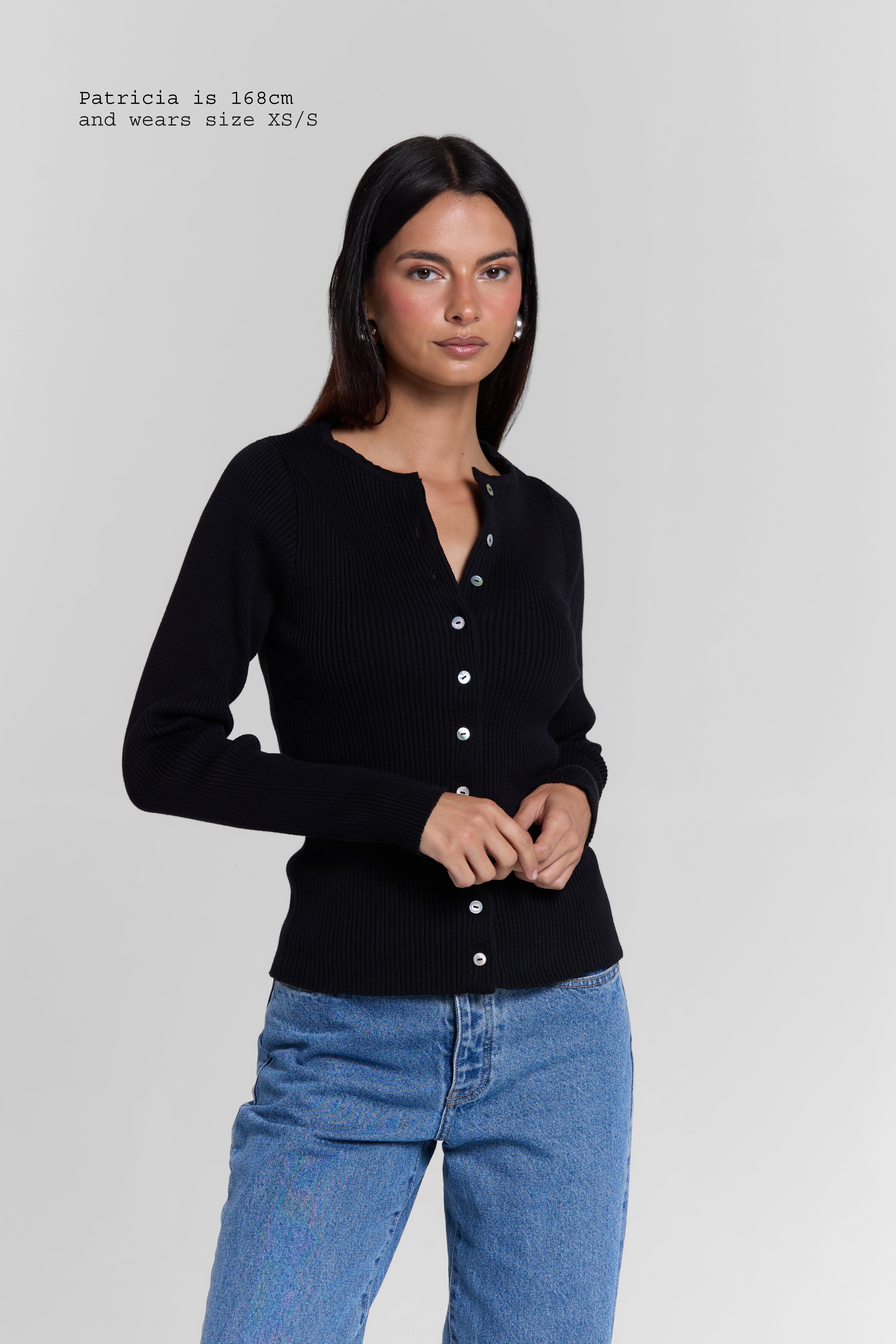 KNIT FITTED CARDIGAN