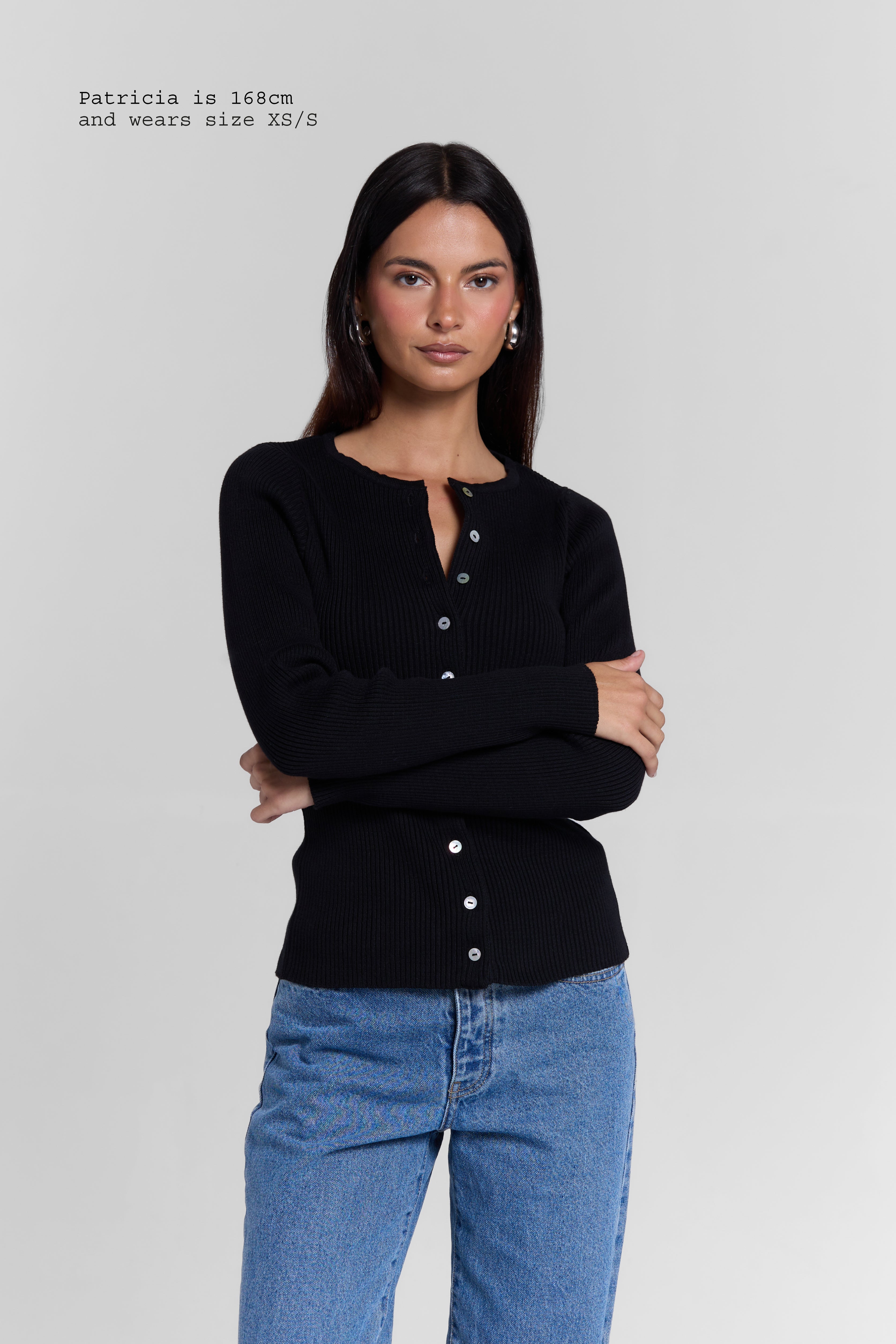 KNIT FITTED CARDIGAN