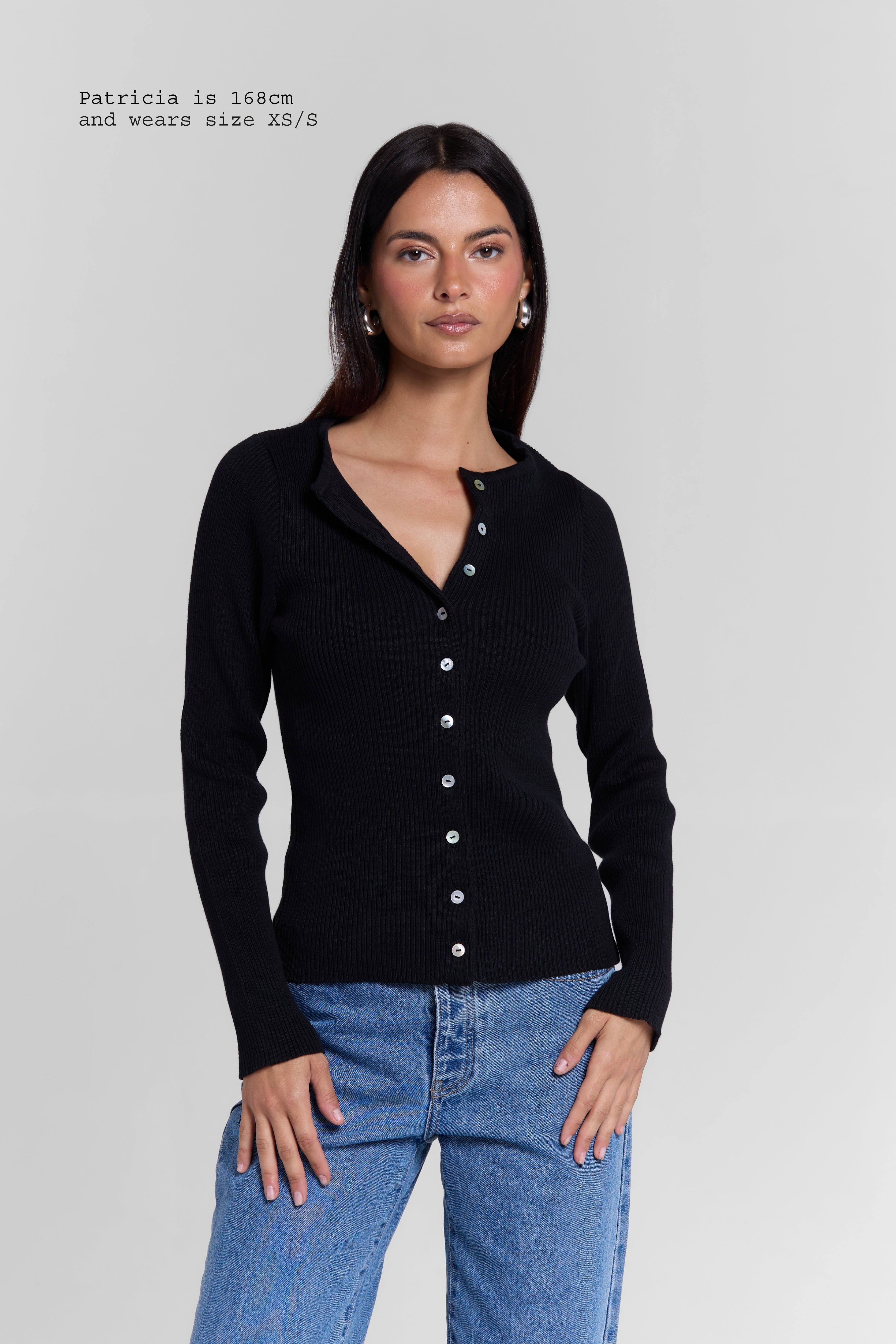 KNIT FITTED CARDIGAN