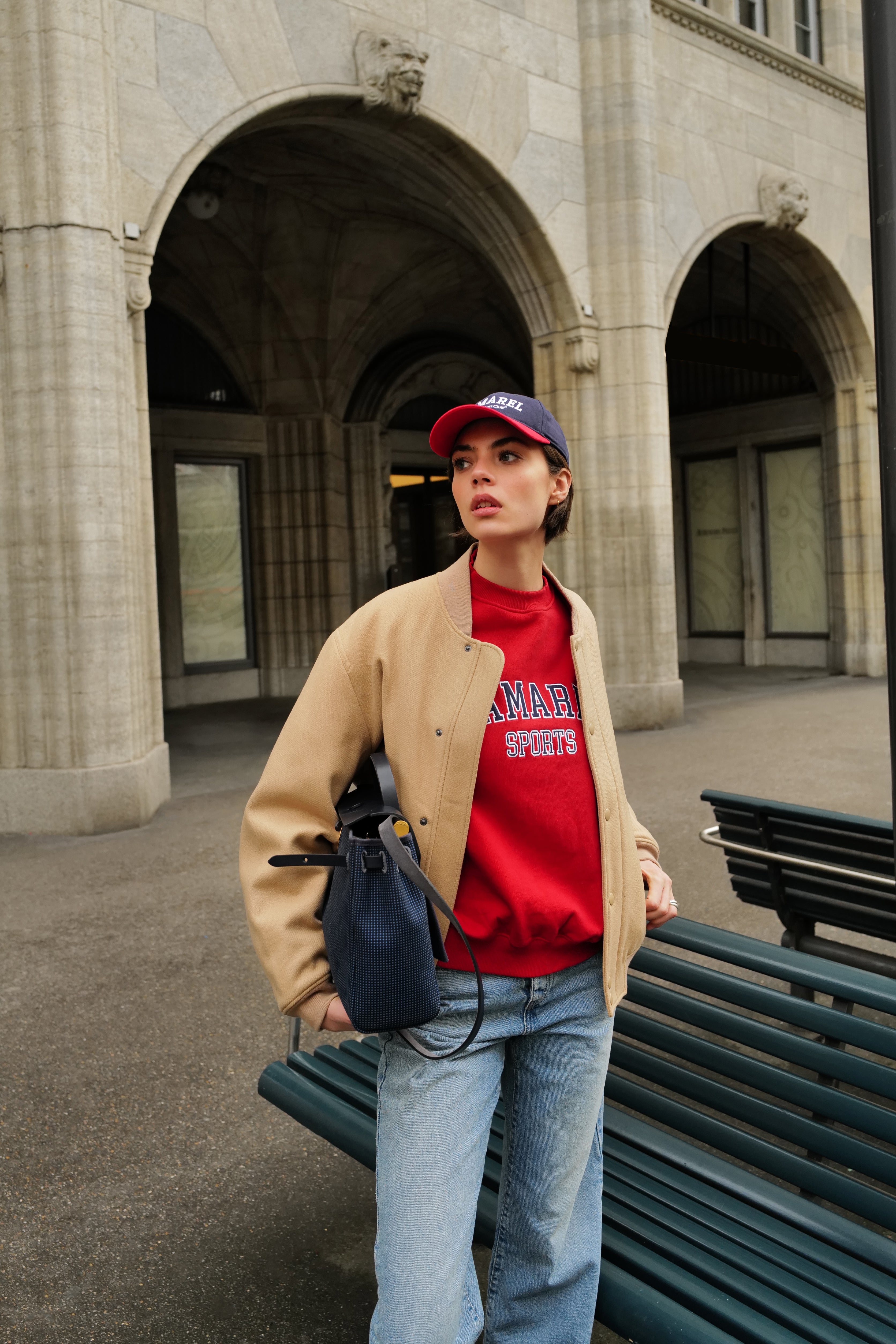 LAMAREL SPORTS OVERSIZED SWEATER