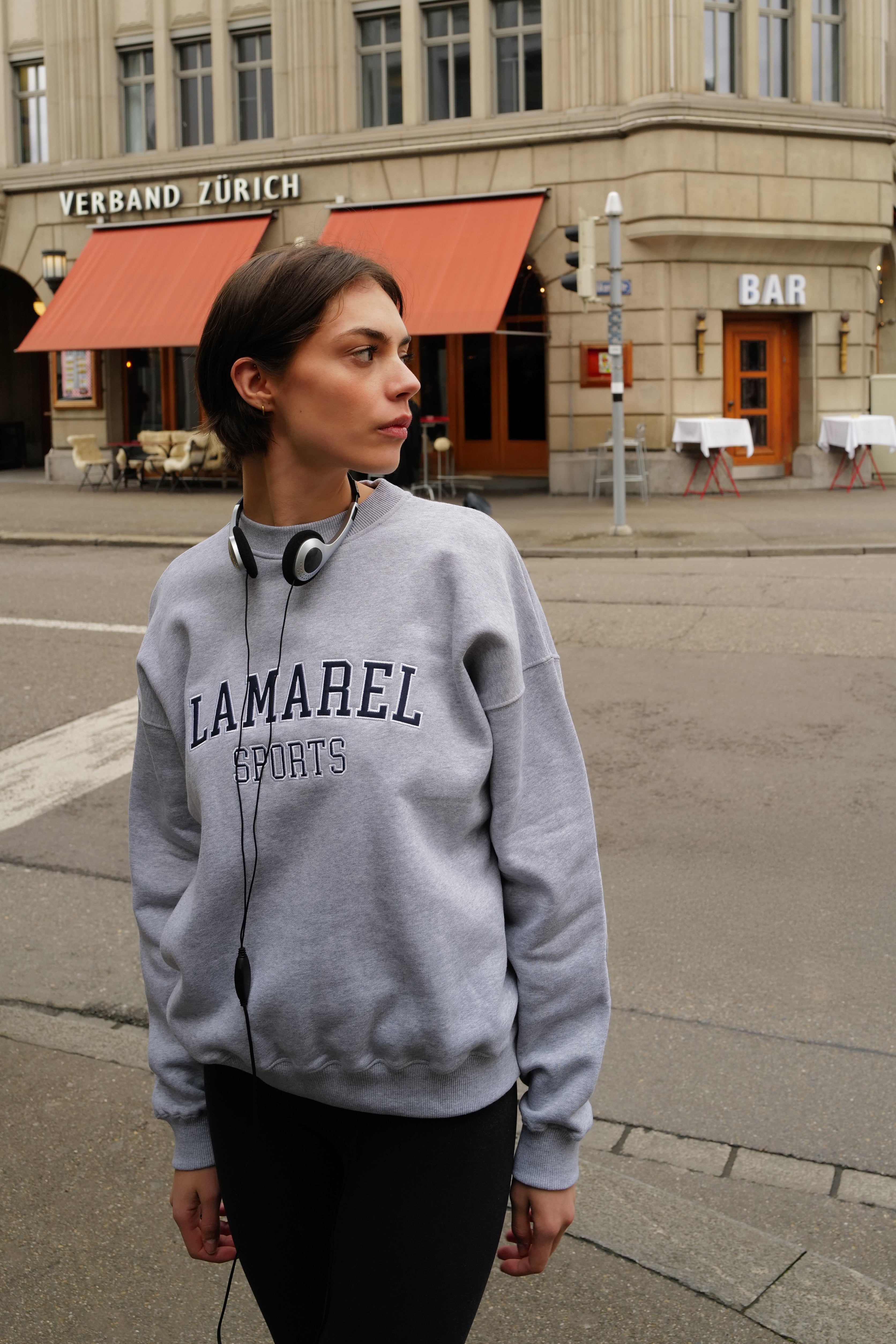 LAMAREL SPORTS OVERSIZED SWEATER