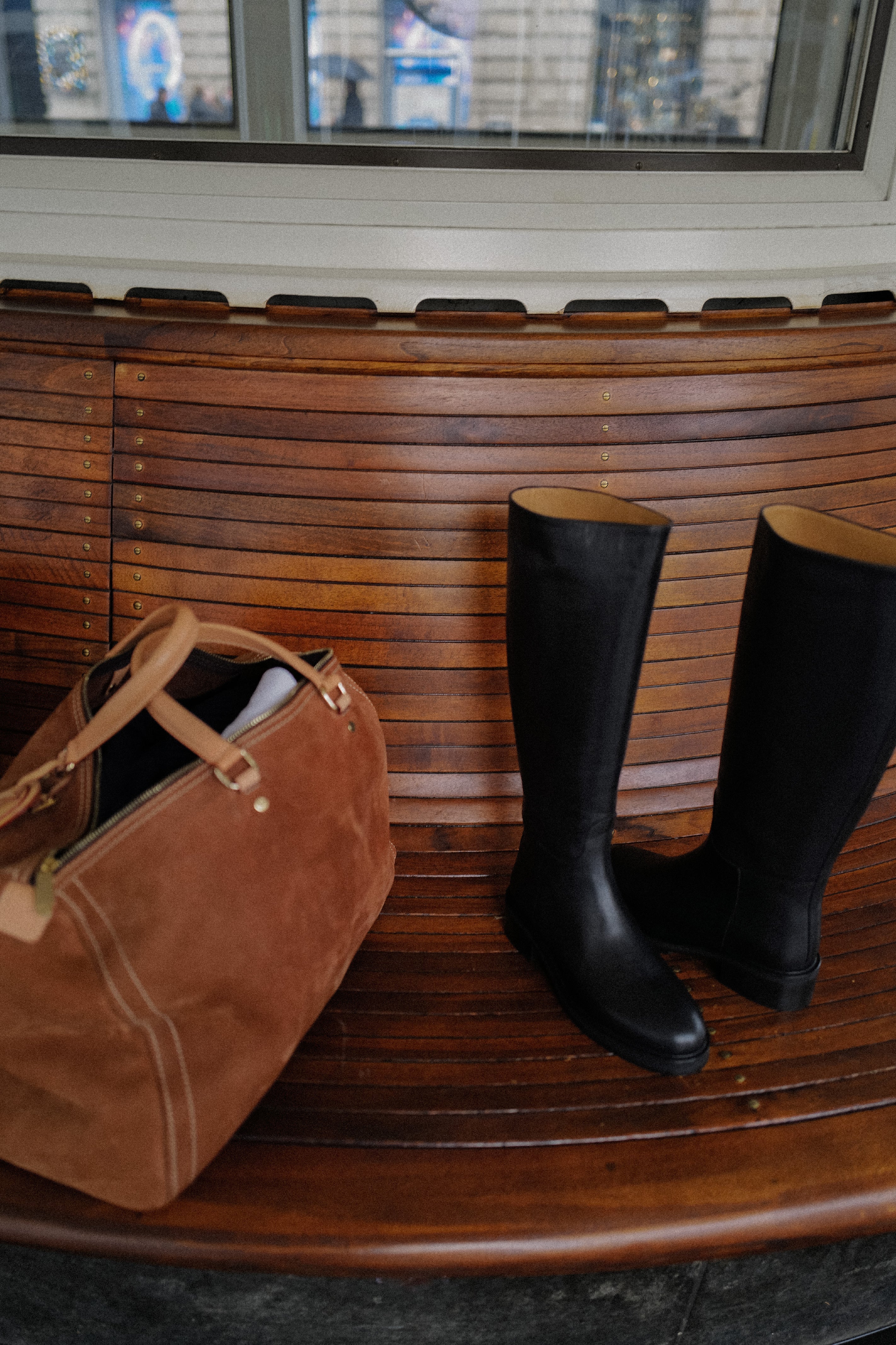 LEATHER RIDING BOOTS